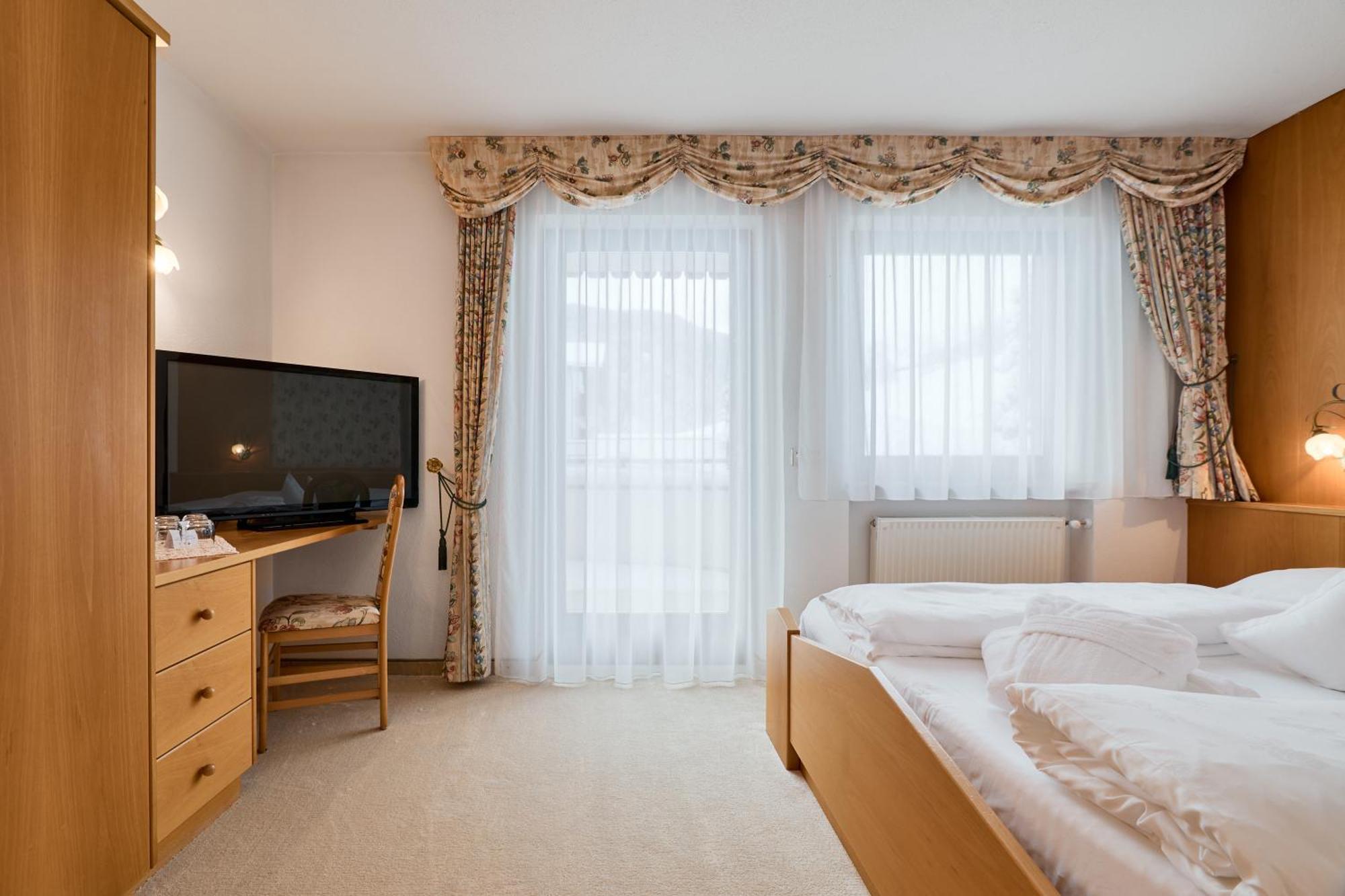 Berghotel راسيني المظهر الخارجي الصورة