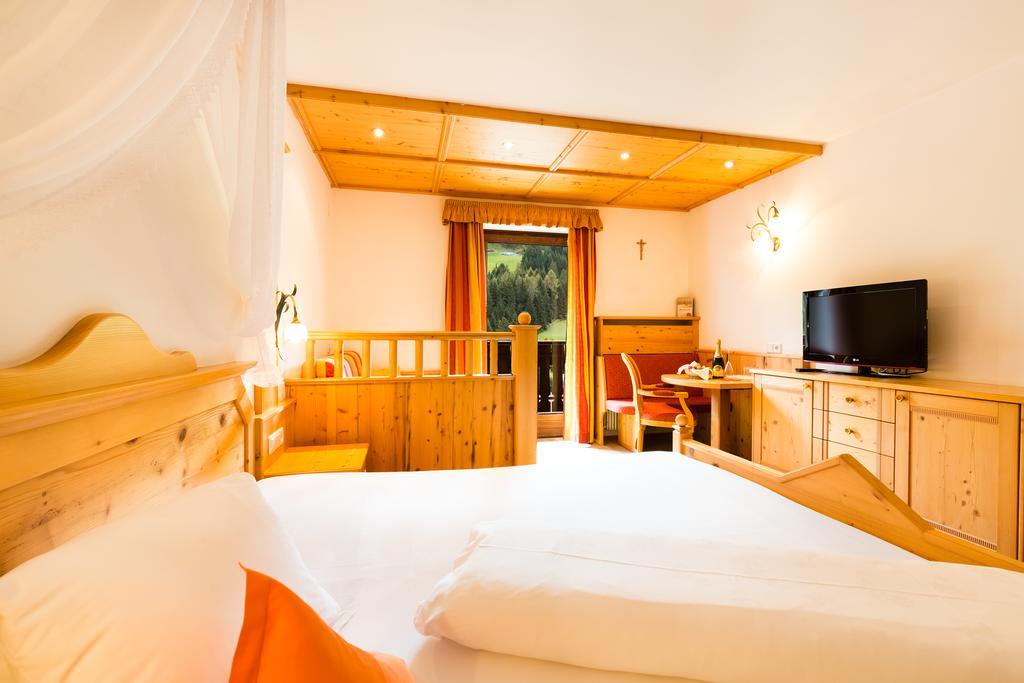 Berghotel راسيني الغرفة الصورة